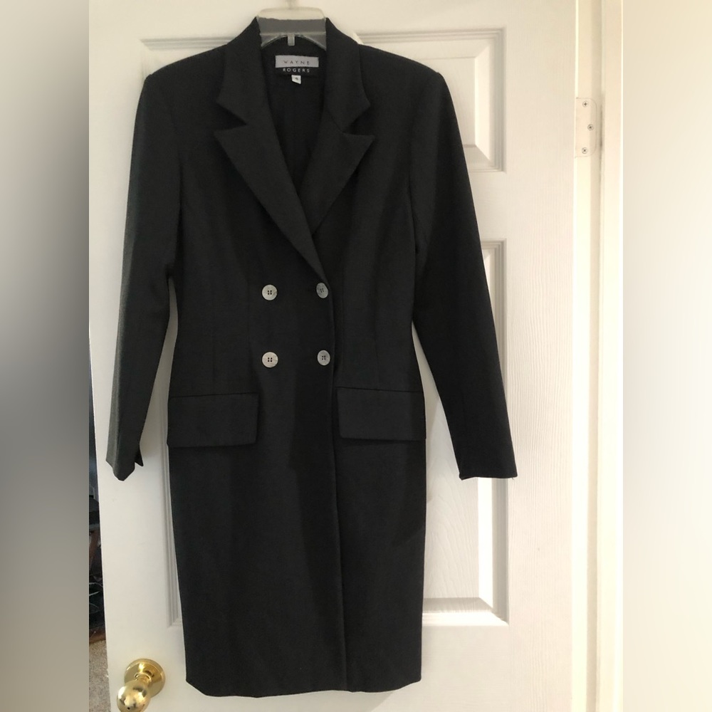 New Wayne Rogers double breast coat size 4